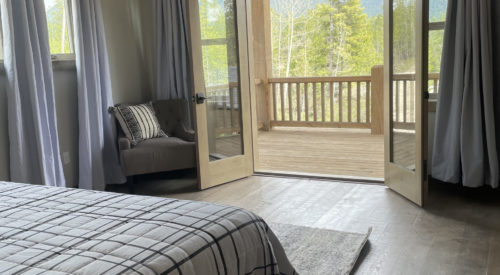 Coram-Condo-Glacier-Lodging7
