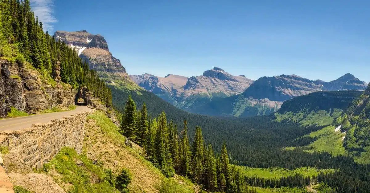 Going to the Sun Road - Glacier Lodging