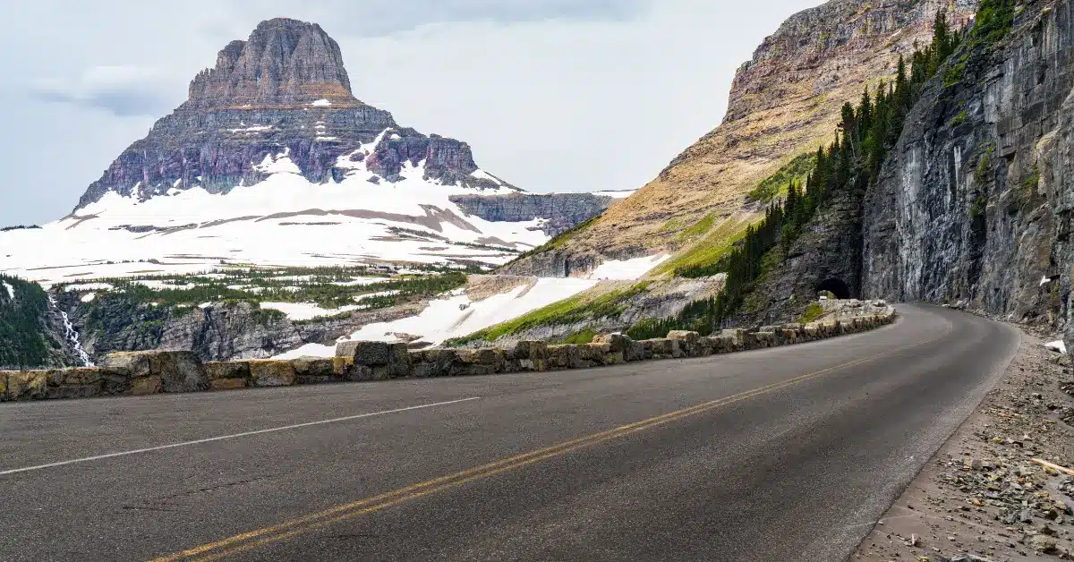 Transportation and Shuttles in Glacier National Park - Glacier Highline