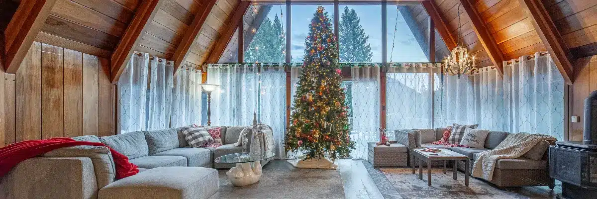 Holiday Party Venue - Hebron House Christmas Tree
