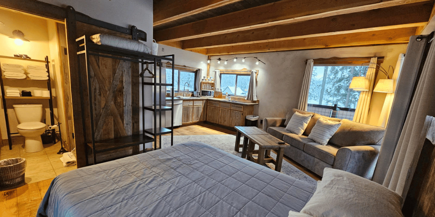 lodging near coram, mt