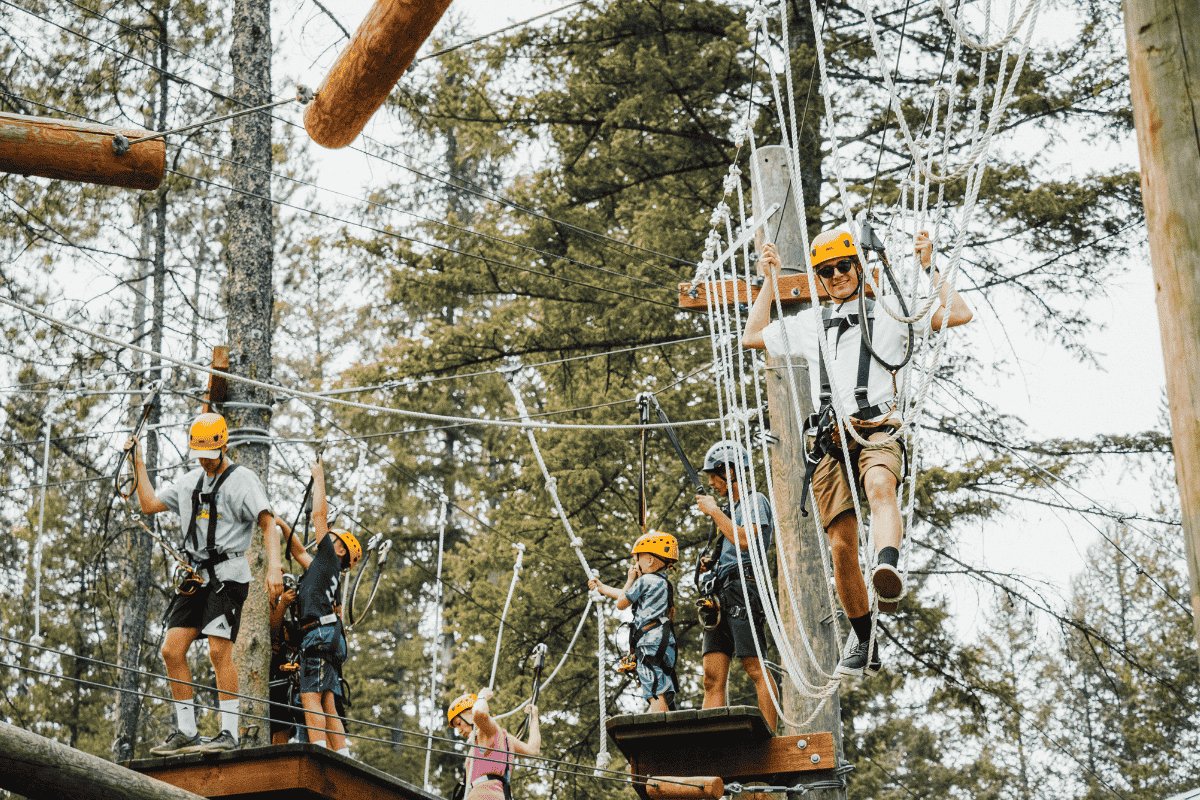 Team bonding activities - groups at Glacier Highline