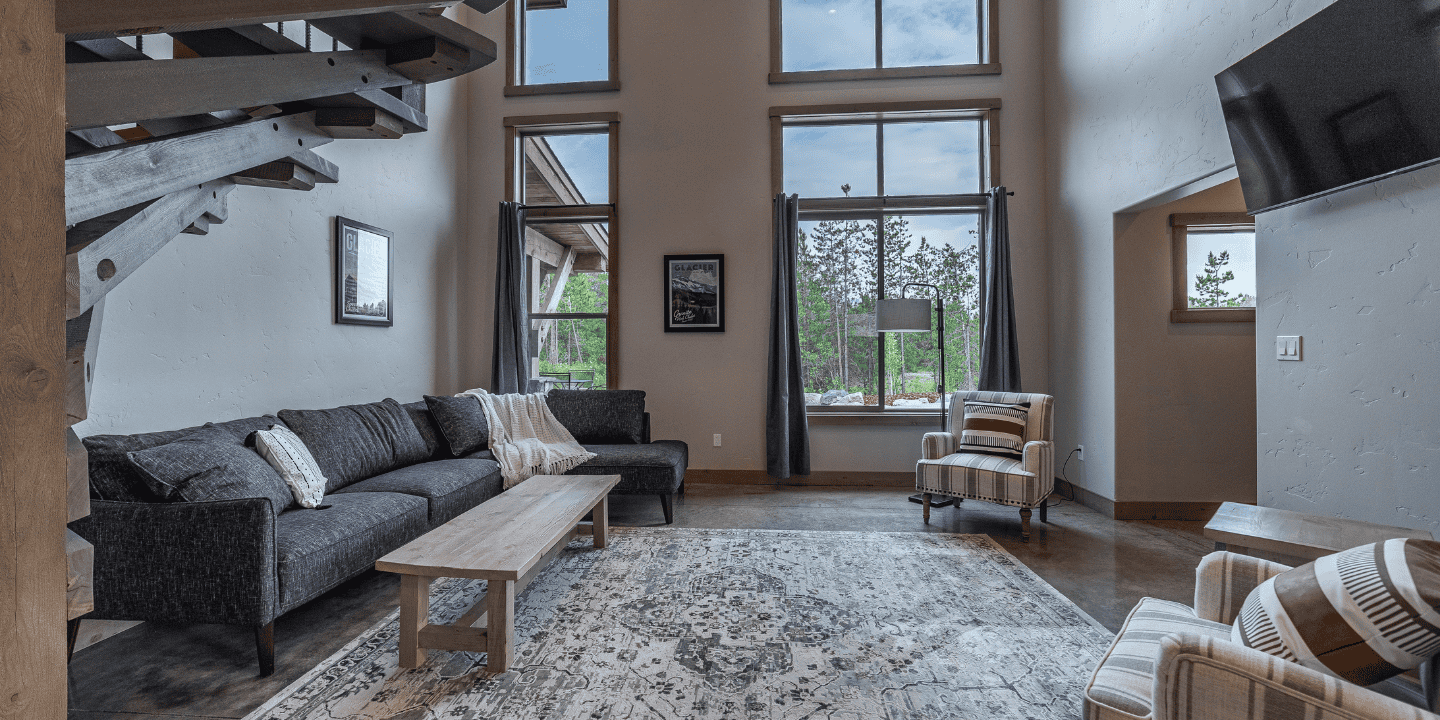 Where to stay near Glacier National Park - Fortress common area